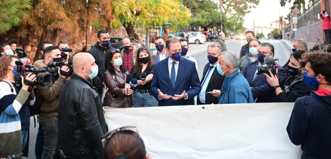 ΥΠΑΑΤ | Διάλογο με αγρότες διαδηλωτές είχε ο κ. Λιβανός στη Μυτιλήνη